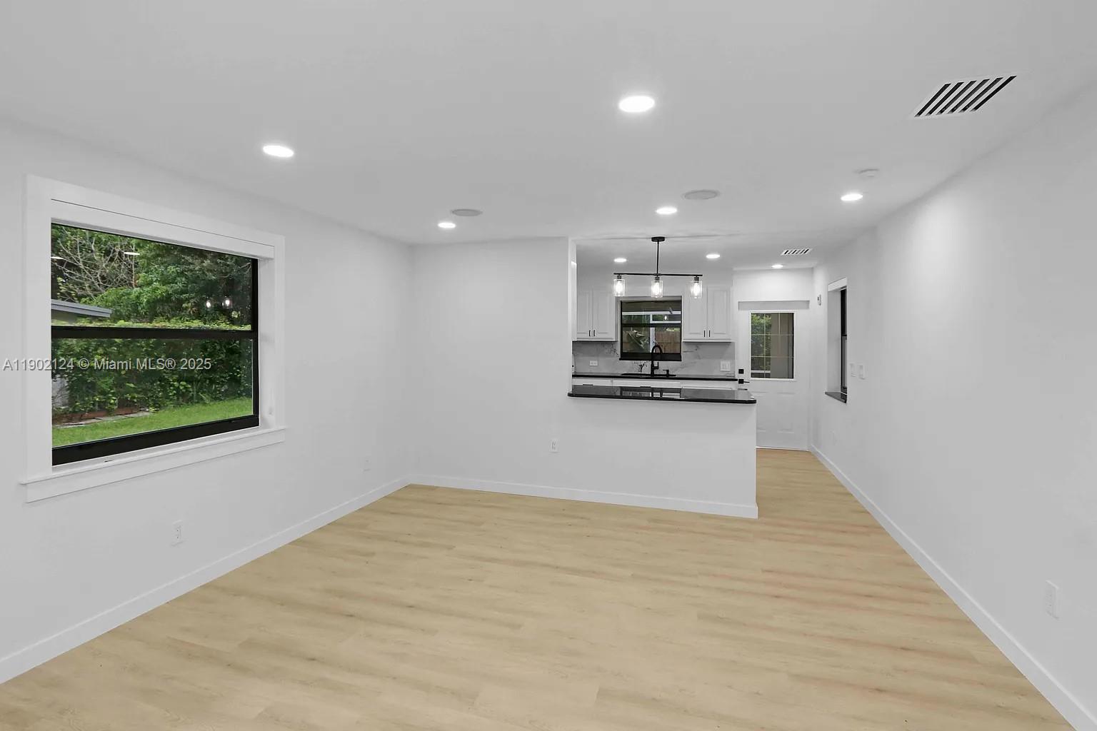 BLUE HGTS - Residential Lease