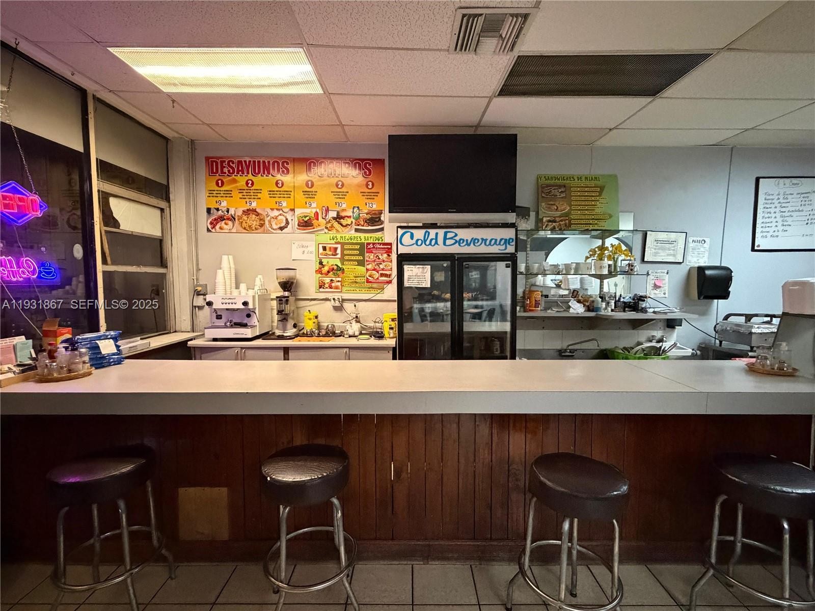 4700 NW 7th St unit 12-13