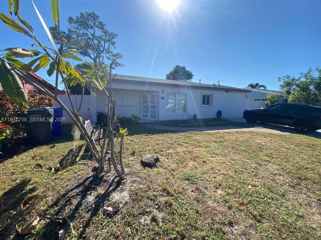 HERITAGE HOMES - Residential Lease