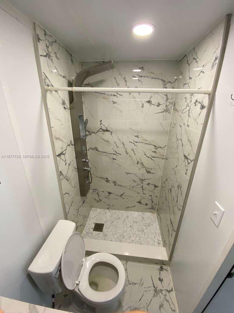 HERITAGE HOMES - Residential Lease