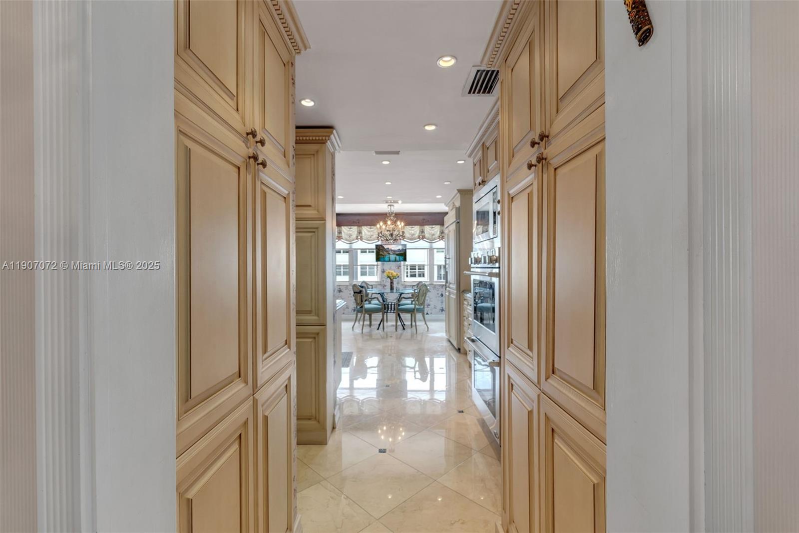 FIFTY SIX-SIXTY COLLINS A - Residential