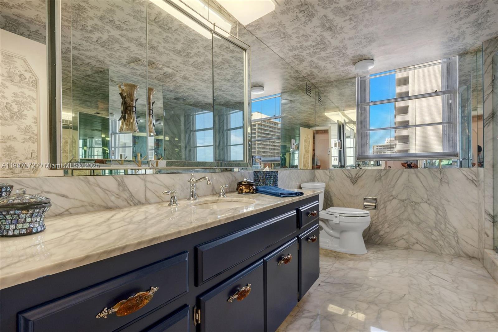 FIFTY SIX-SIXTY COLLINS A - Residential