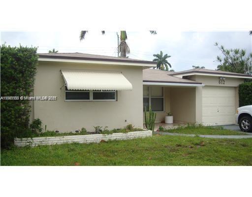 2 bedroom one bathroom and a half and a den can be use as an office. , located in the nice area of Hollywood hills close to Publix,Target and I-95.
