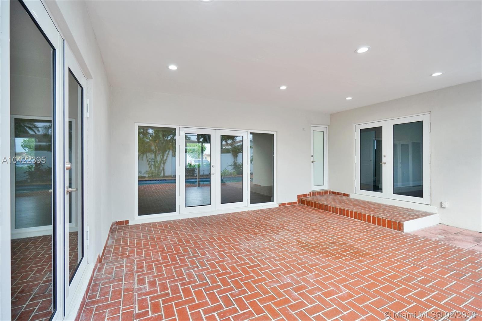 HIGHLAND GARDENS - Residential