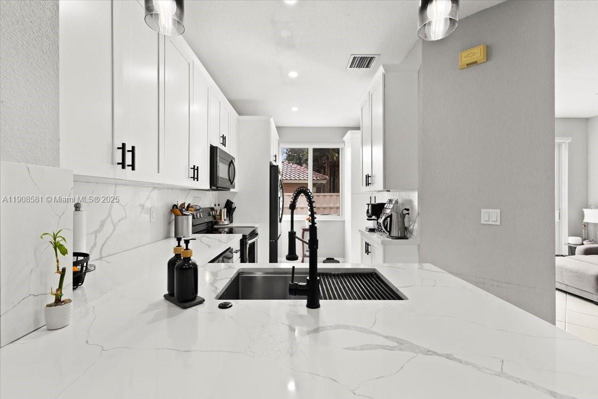 NEXT SUNRISE ENSEMBLE - Residential