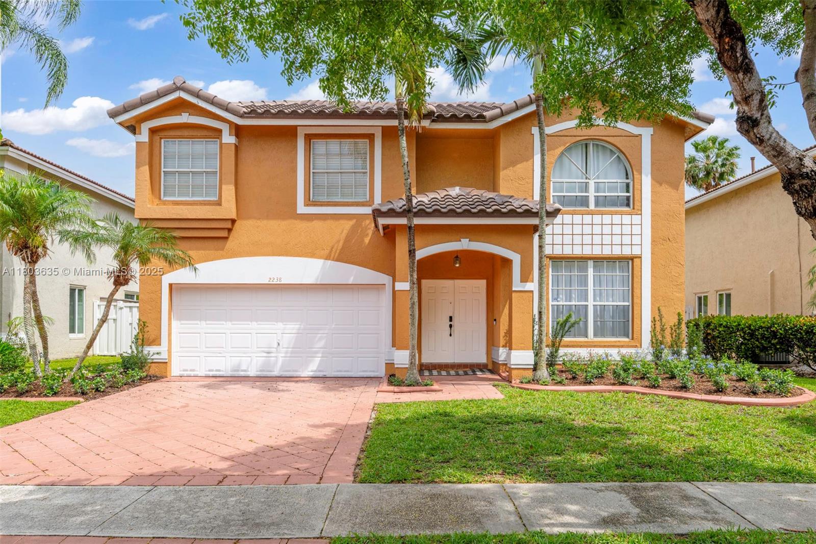 Property for Sale at 2238 Nw 139th Ave, Sunrise, Miami-Dade County, Florida - Bedrooms: 4 
Bathrooms: 3  - $760,000
