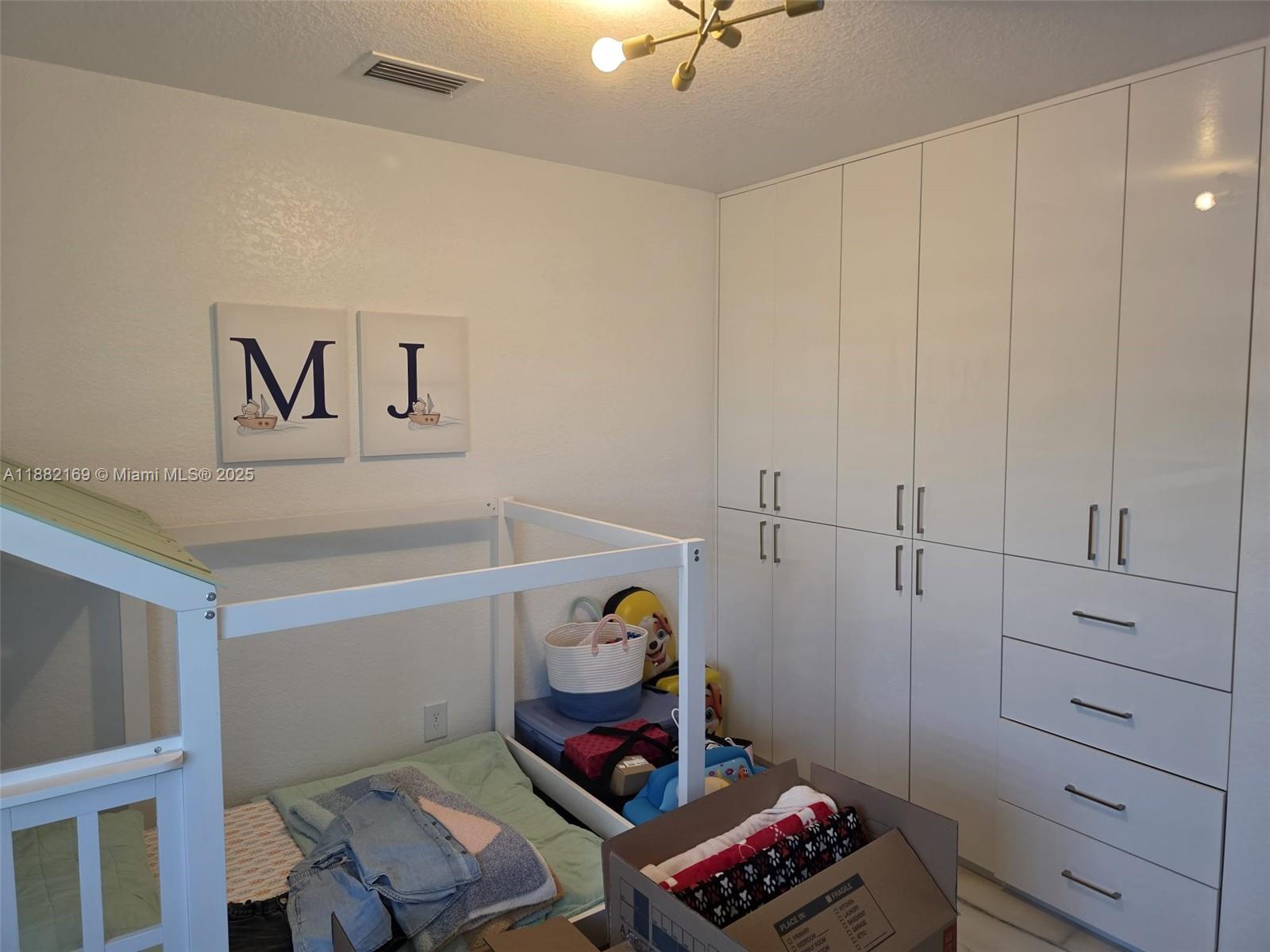 OAK PARK SEC 5 - Residential