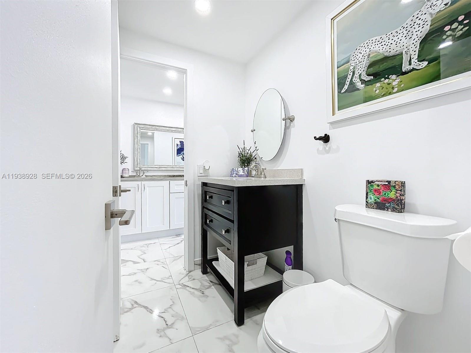 IMPERIAL TOWERS CONDO - Residential