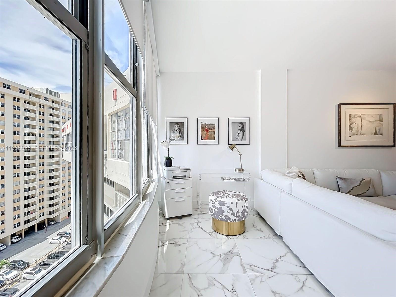 IMPERIAL TOWERS CONDO - Residential