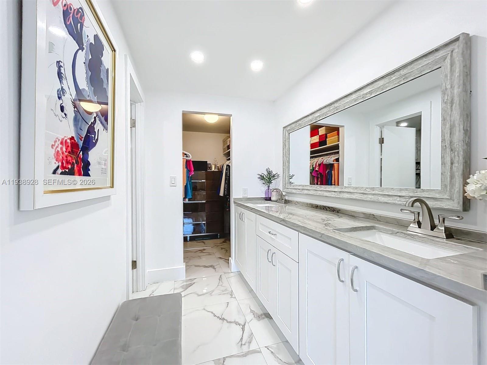 IMPERIAL TOWERS CONDO - Residential