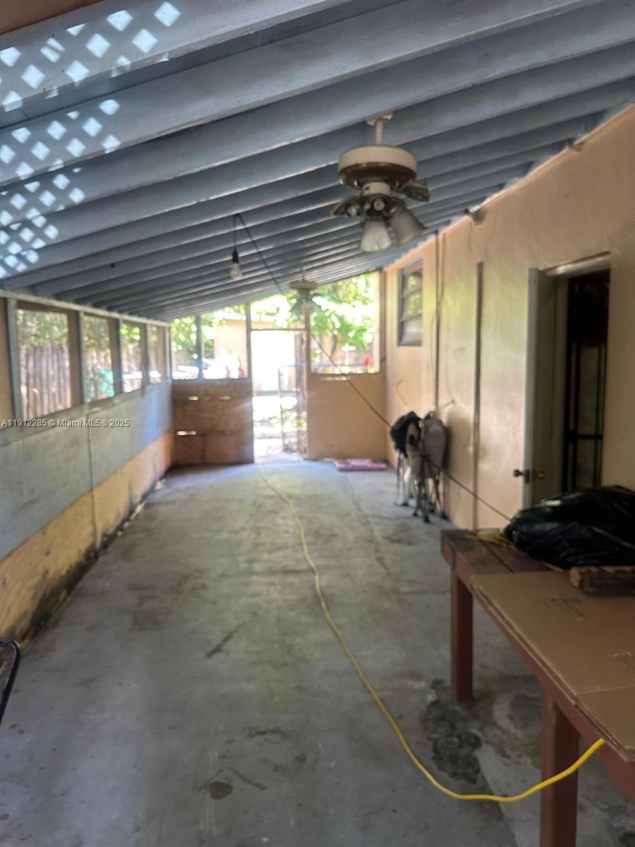 BAYSHORE MANOR 1ST ADDN - Residential