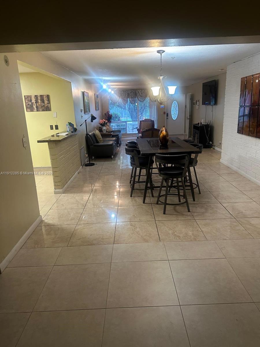 BAYSHORE MANOR 1ST ADDN - Residential