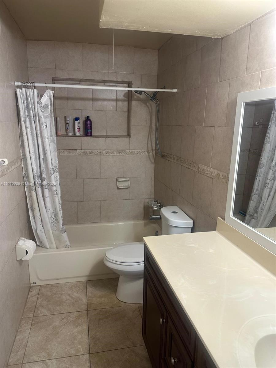 BAYSHORE MANOR 1ST ADDN - Residential