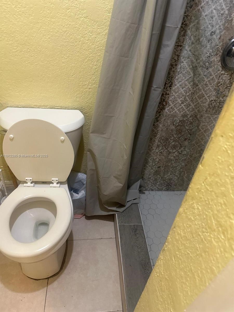 BAYSHORE MANOR 1ST ADDN - Residential