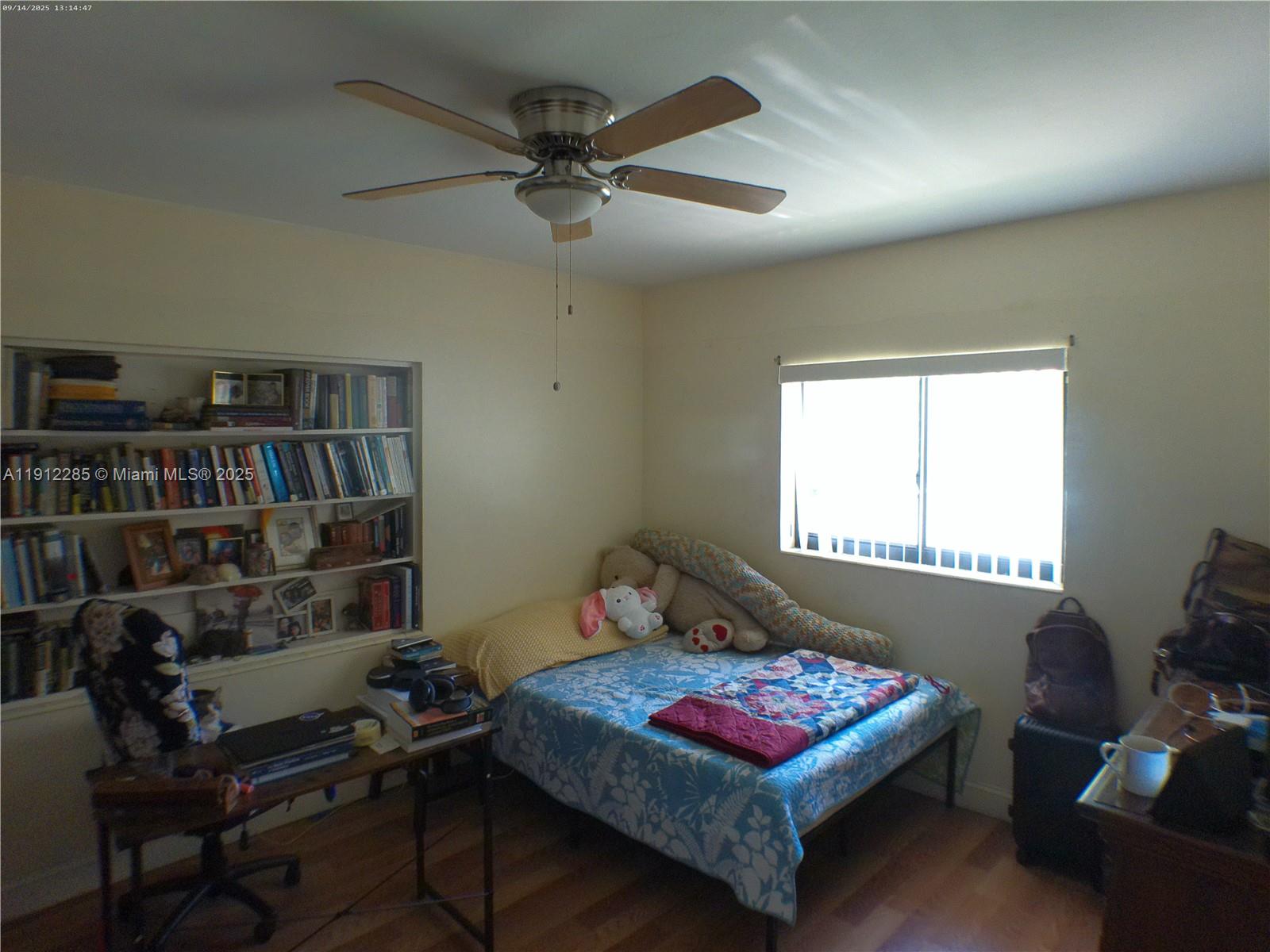 BAYSHORE MANOR 1ST ADDN - Residential