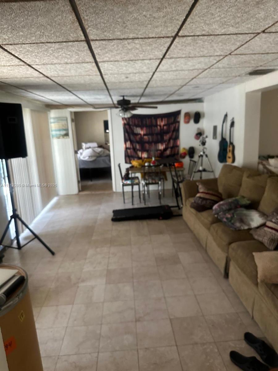 BAYSHORE MANOR 1ST ADDN - Residential