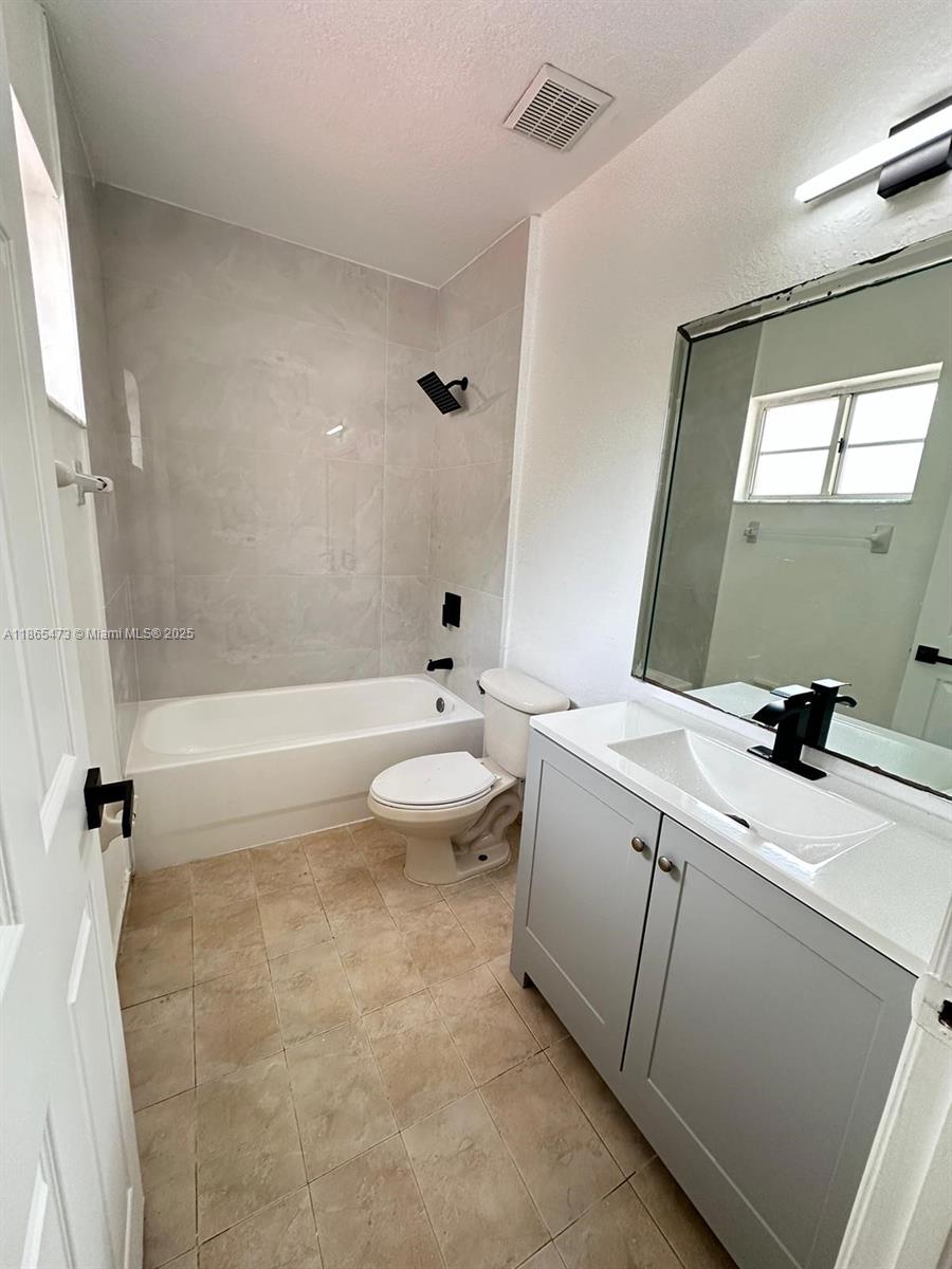 ABEL HOMES AT KEYS WINDS - Residential