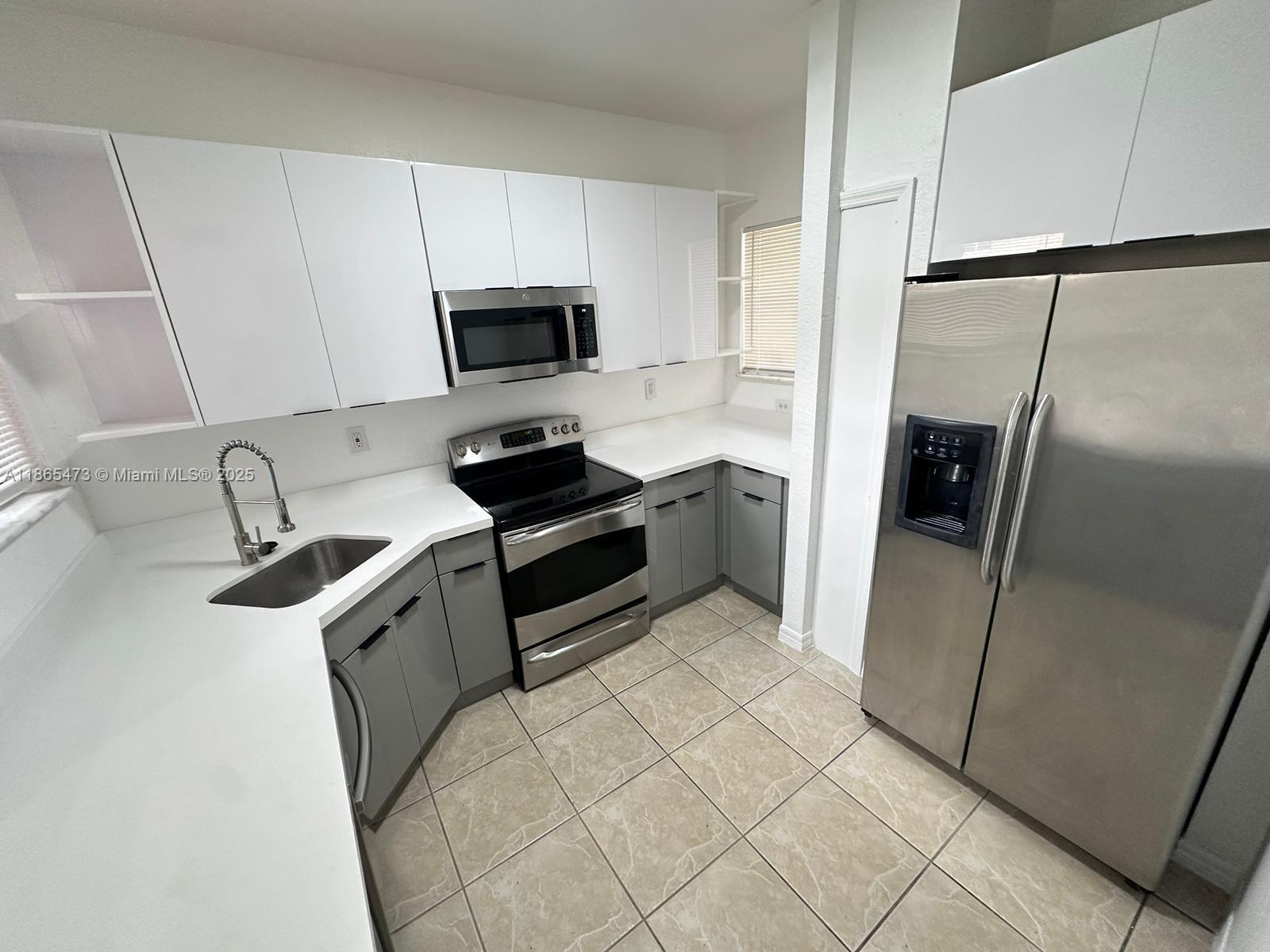 ABEL HOMES AT KEYS WINDS - Residential