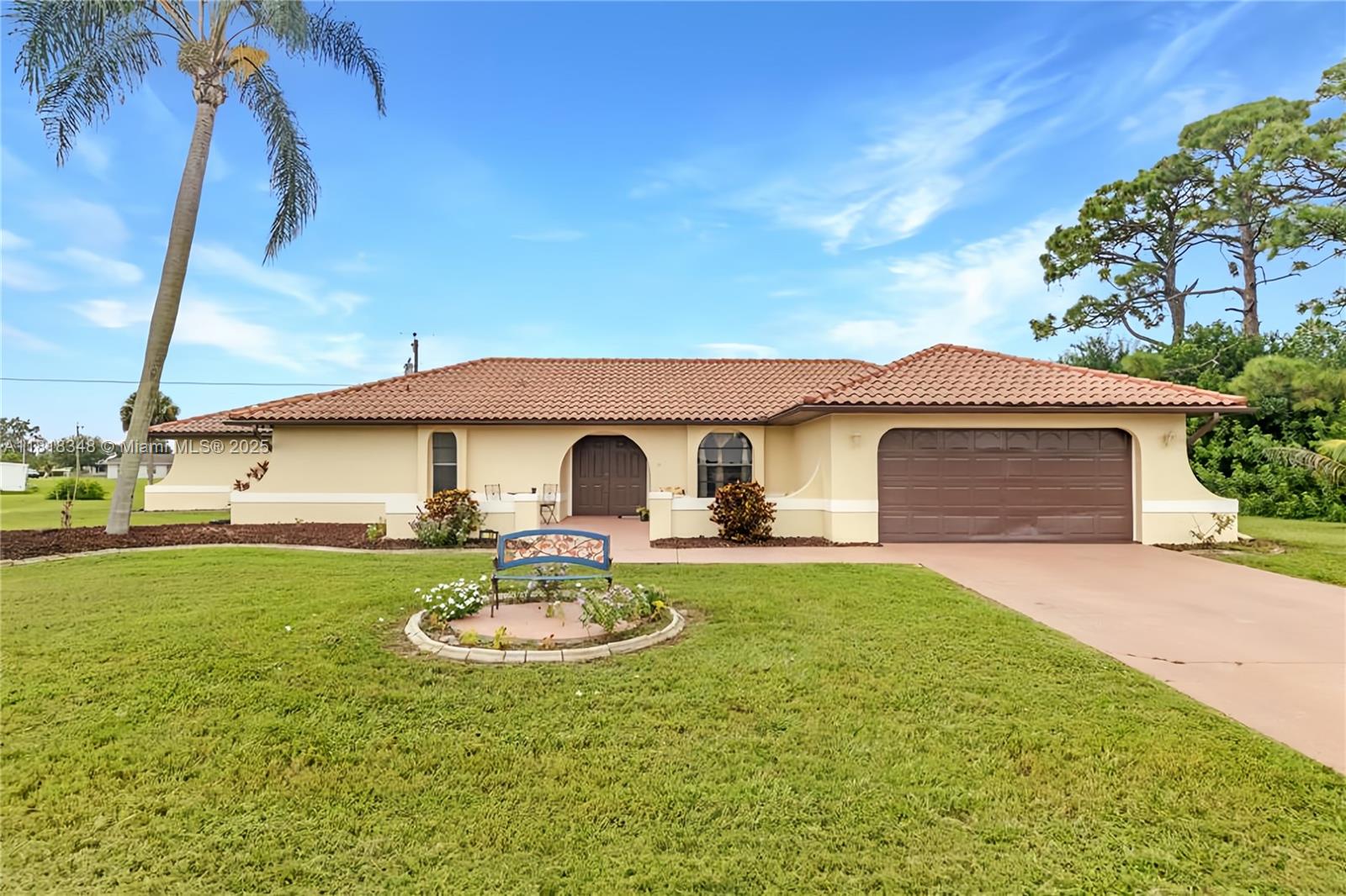 1904 Gardner Ave, Lehigh Acres, Lee County, Florida - 8 Bedrooms  
6 Bathrooms - 