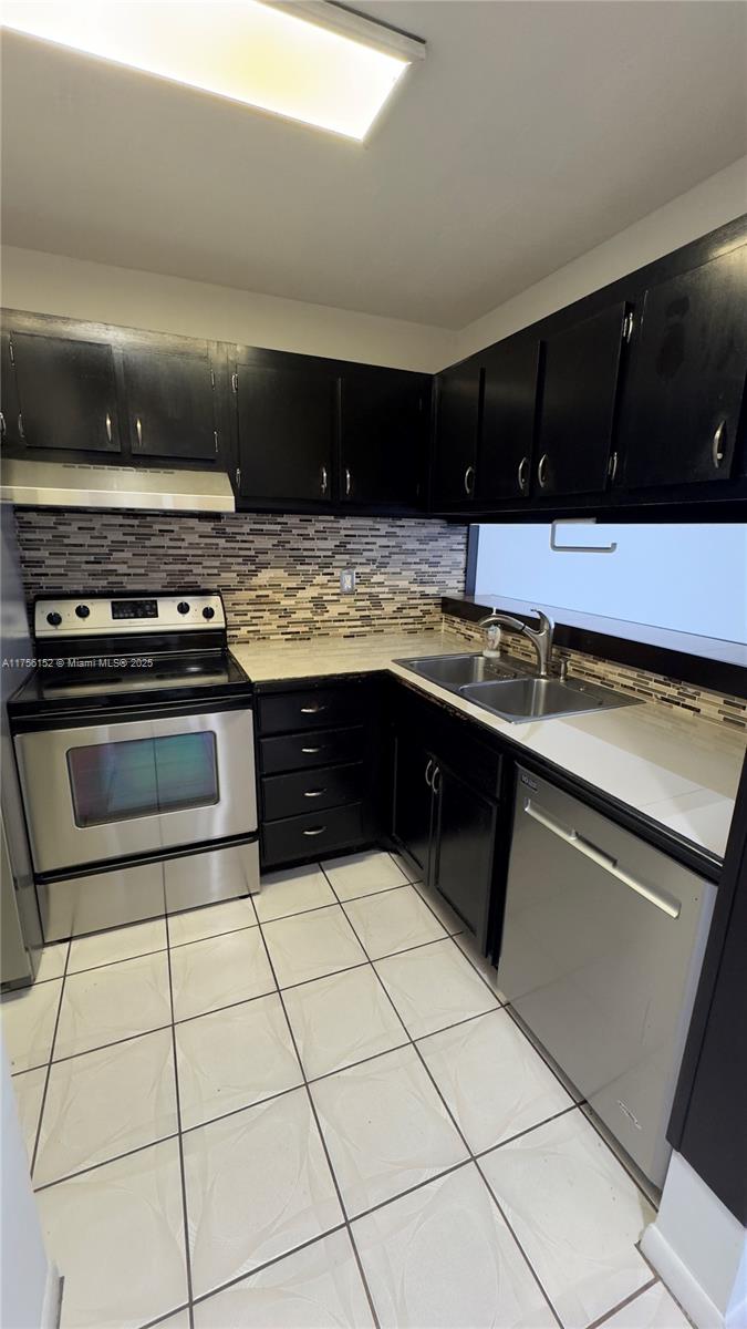 Rental Property at Address Not Disclosed, Miami, Broward County, Florida - Bedrooms: 1 
Bathrooms: 2  - $1,995 MO.
