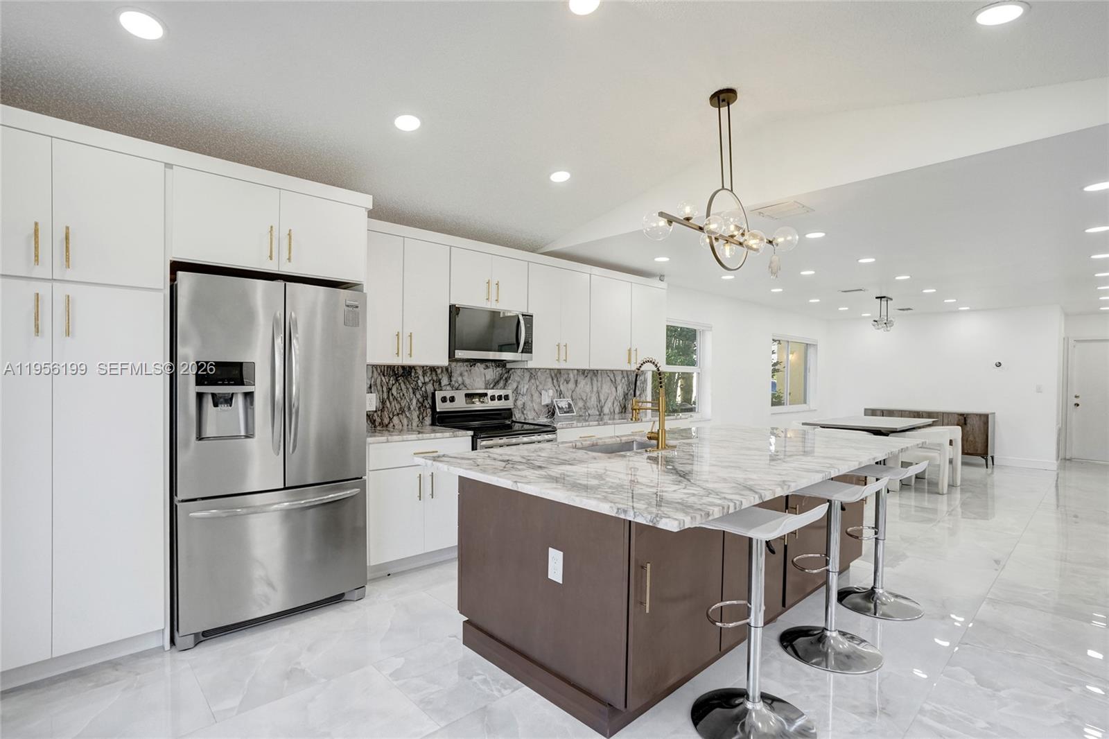 WYNDHAM CIRCLE - Residential