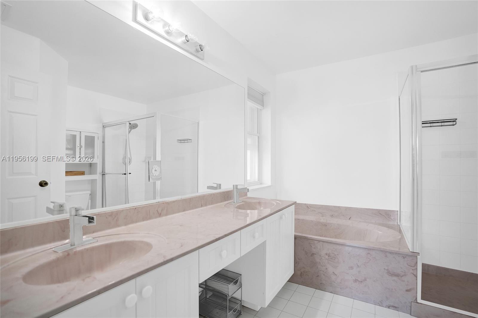 WYNDHAM CIRCLE - Residential