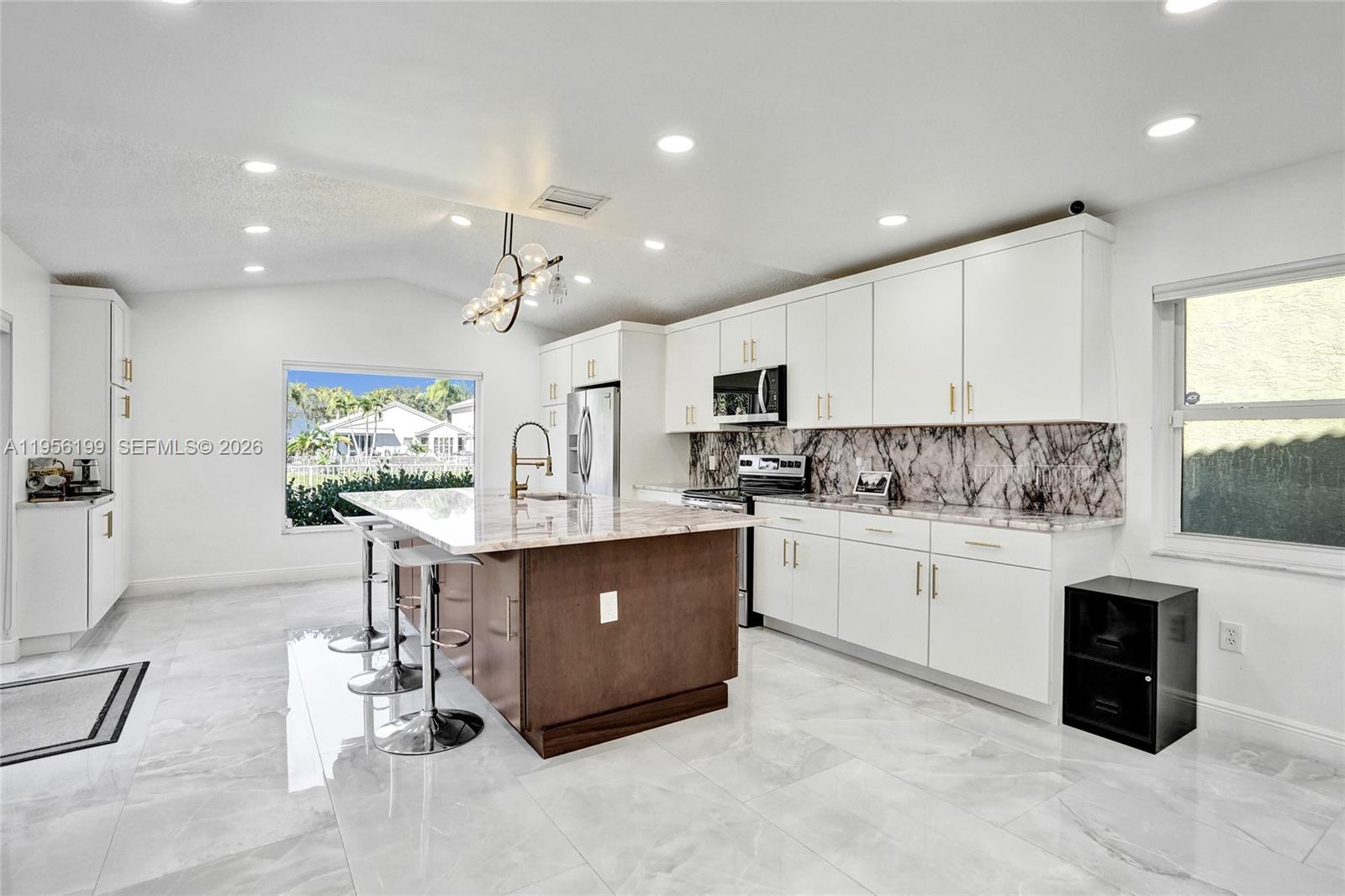 WYNDHAM CIRCLE - Residential