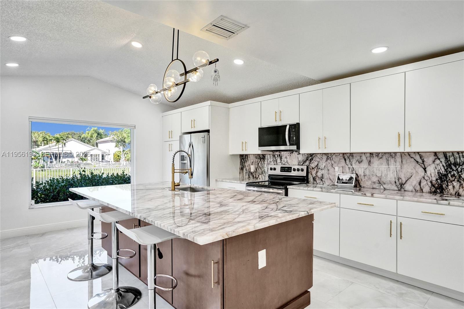 WYNDHAM CIRCLE - Residential