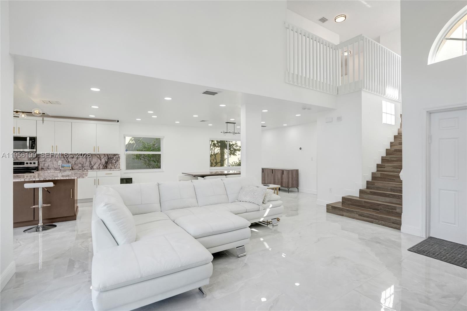 WYNDHAM CIRCLE - Residential