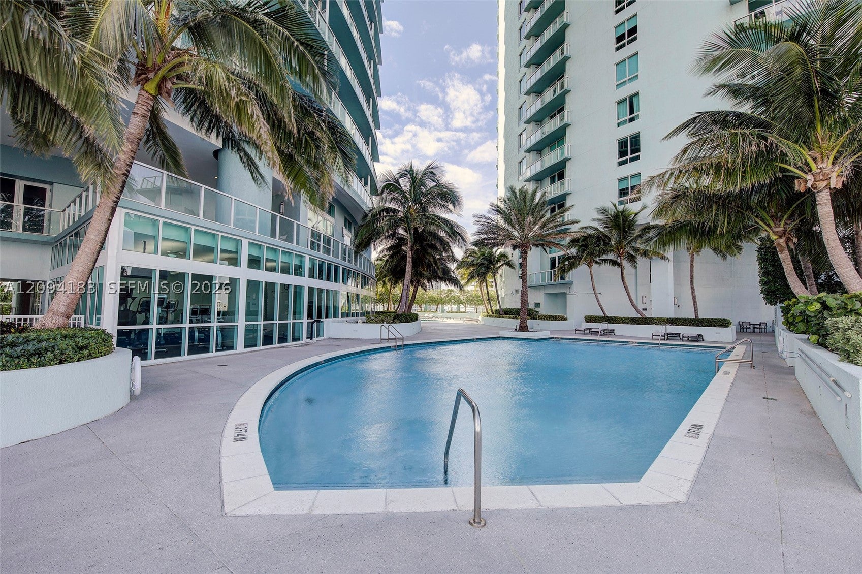 1900 N Bayshore Dr 4604