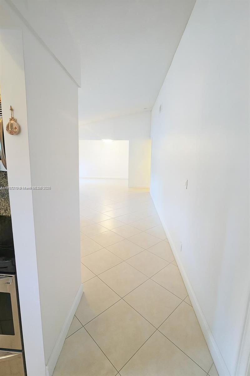 WHISPER WALK SEC C CONDO - Residential Lease