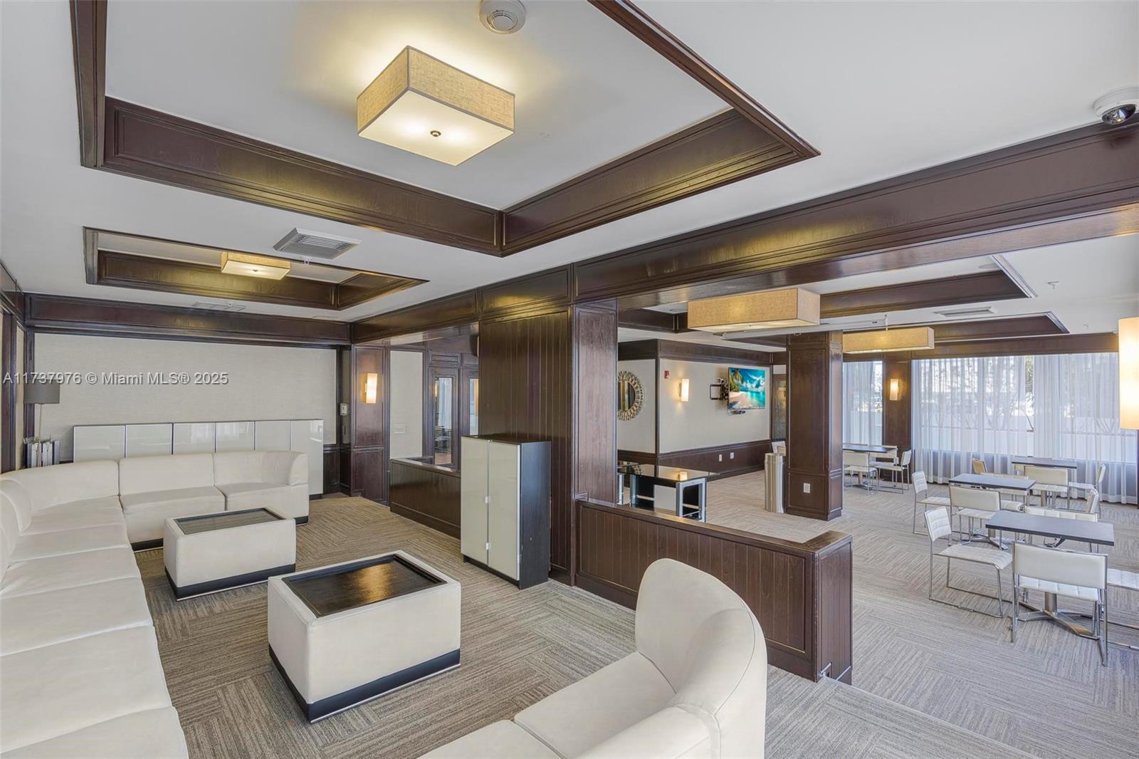 CHARTER CLUB CONDO - Residential