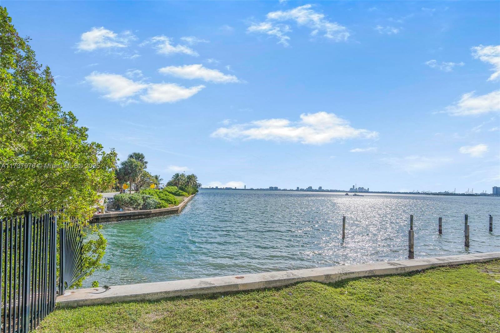 CHARTER CLUB CONDO - Residential