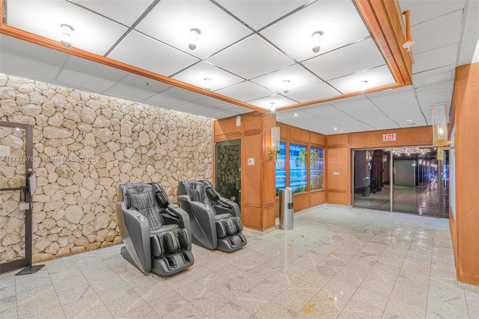 CHARTER CLUB CONDO - Residential