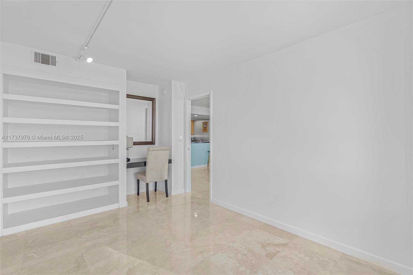 CHARTER CLUB CONDO - Residential