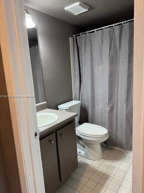 QUATRAINE CONDO III - Residential