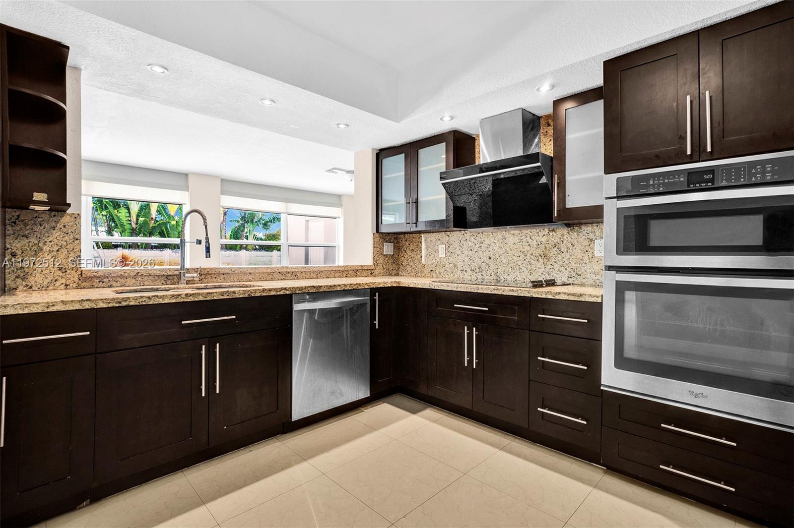 HOLLYWOOD HILLS AMEN PLAT - Residential