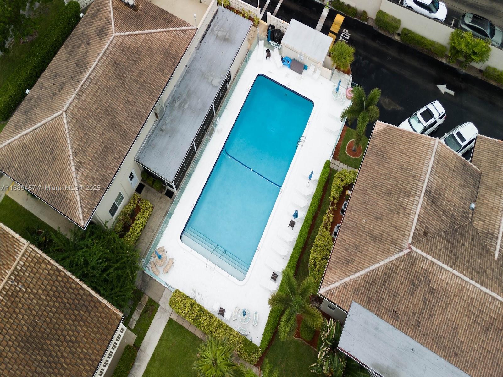 VENETIAN PARK GARDENS CON - Residential