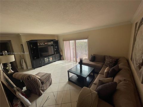 8475 SW 94th St 118E Miami FL 33156