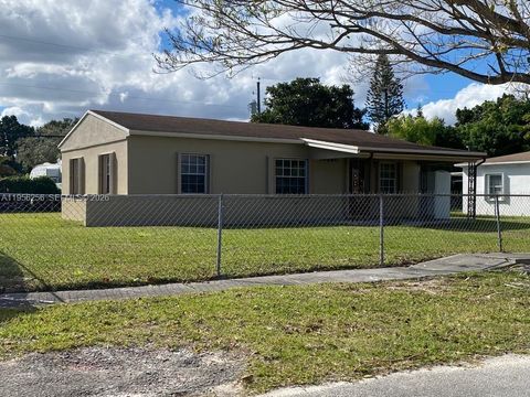 14680 Tyler St Miami FL 33176