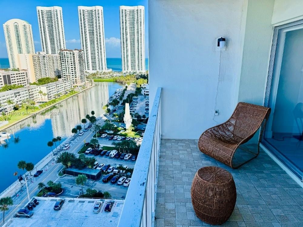 Rental Property at 500 Bayview Dr 1723, Sunny Isles Beach, Miami-Dade County, Florida - Bedrooms: 2 
Bathrooms: 2  - $3,600 MO.