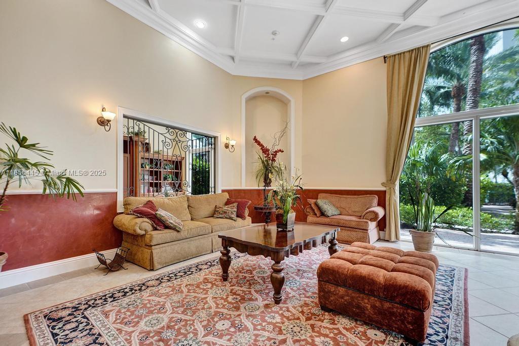 PORTO BELLAGIO CONDO - Residential