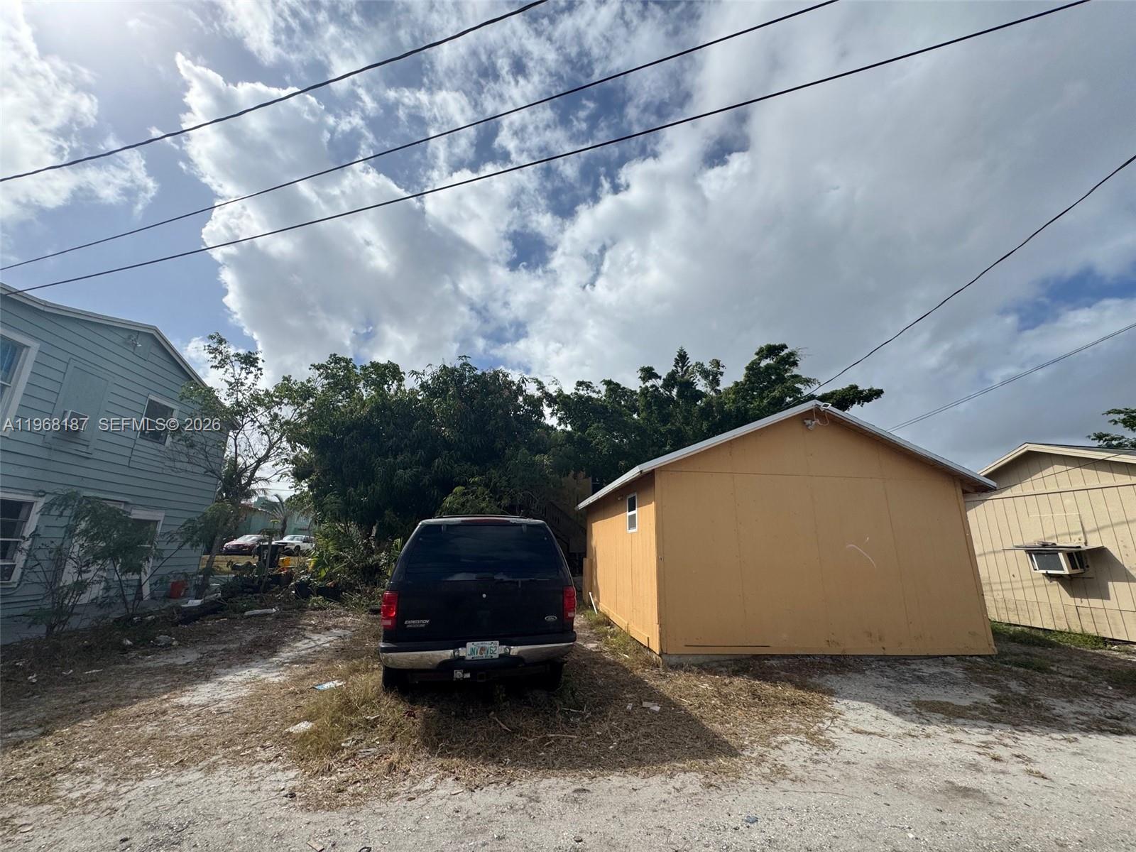 LAKE WORTH TOWN OF - Residential Income