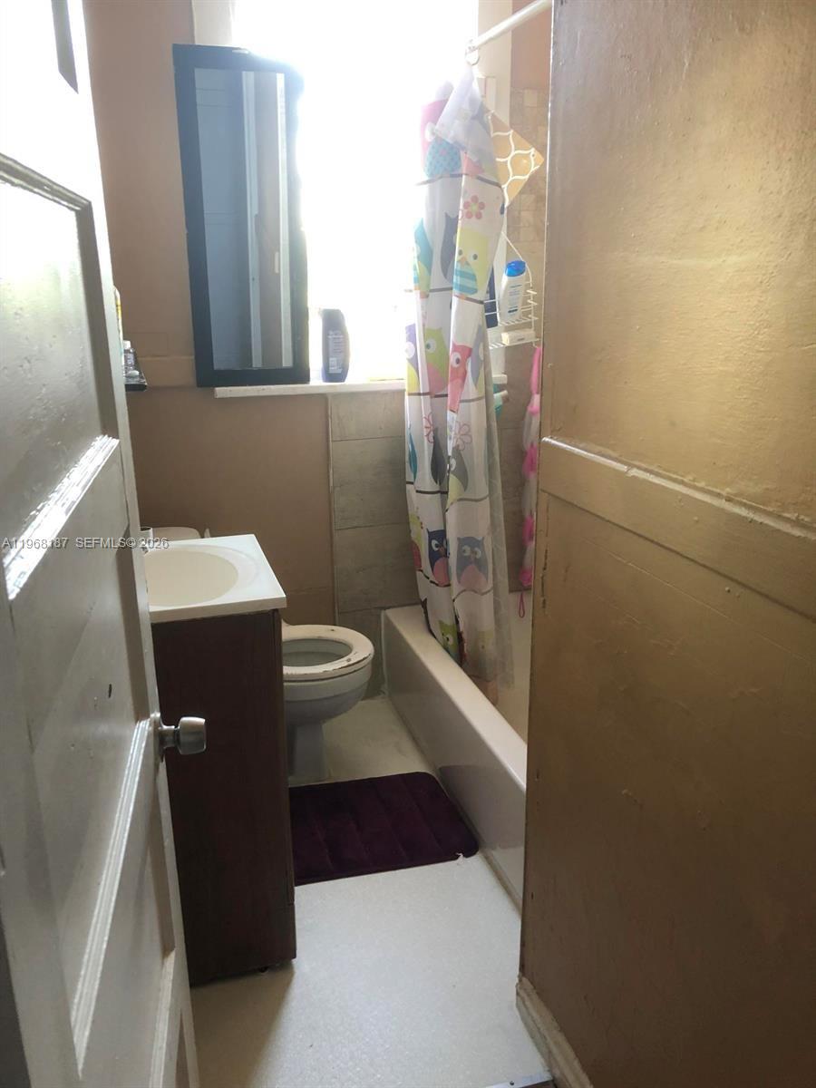 LAKE WORTH TOWN OF - Residential Income