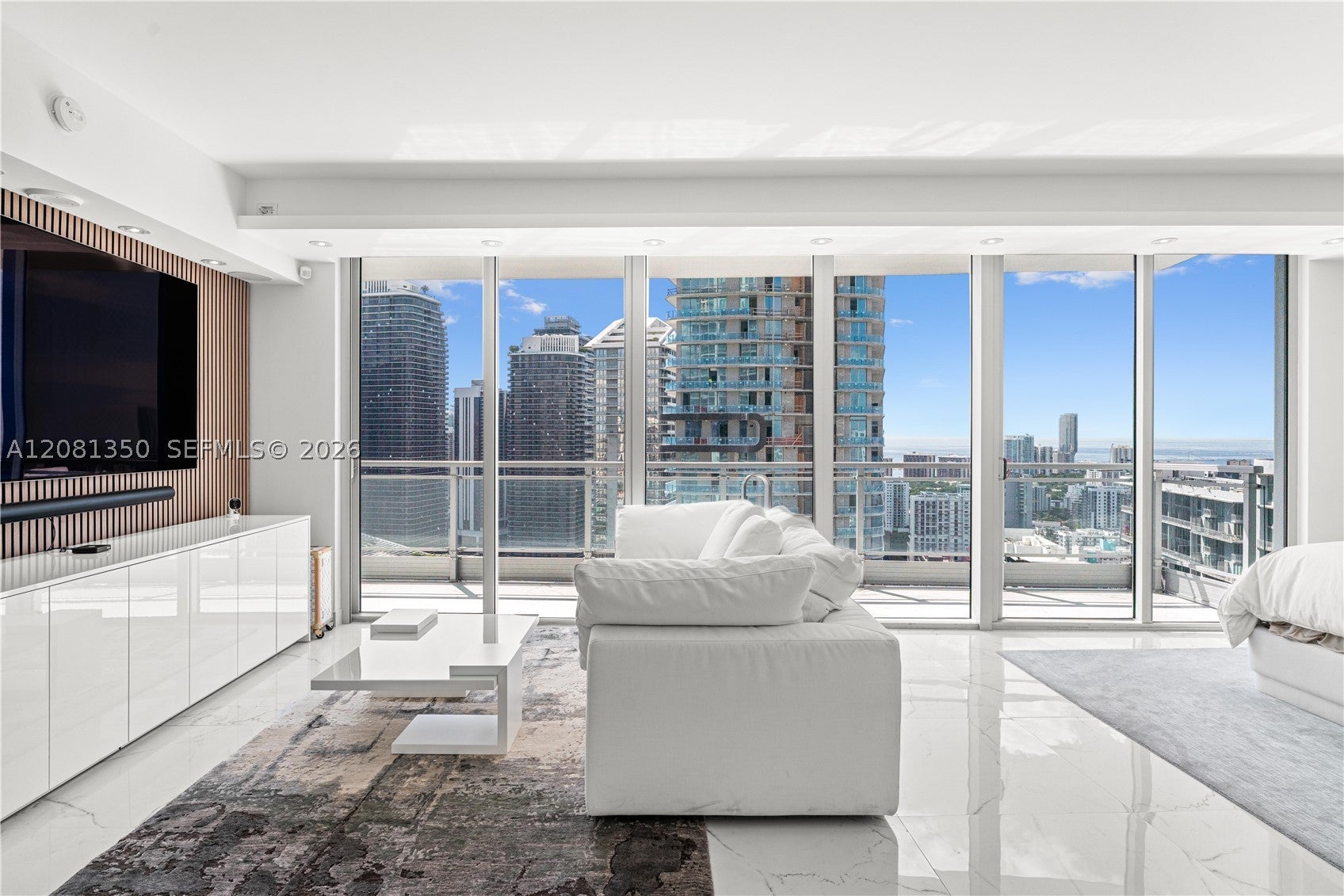 92 SW 3rd St 4003-04