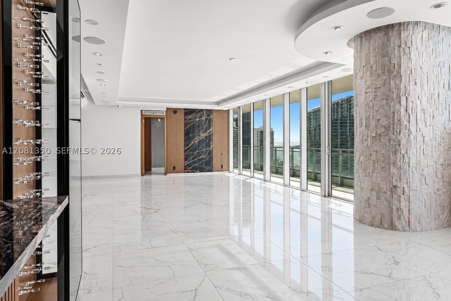 92 SW 3rd St 4003-04
