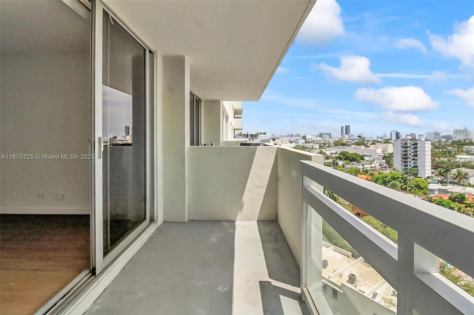 FLAMINGO SOUTH BEACH I CO - Residential