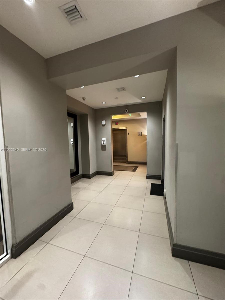 NORDICA CONDO - Residential