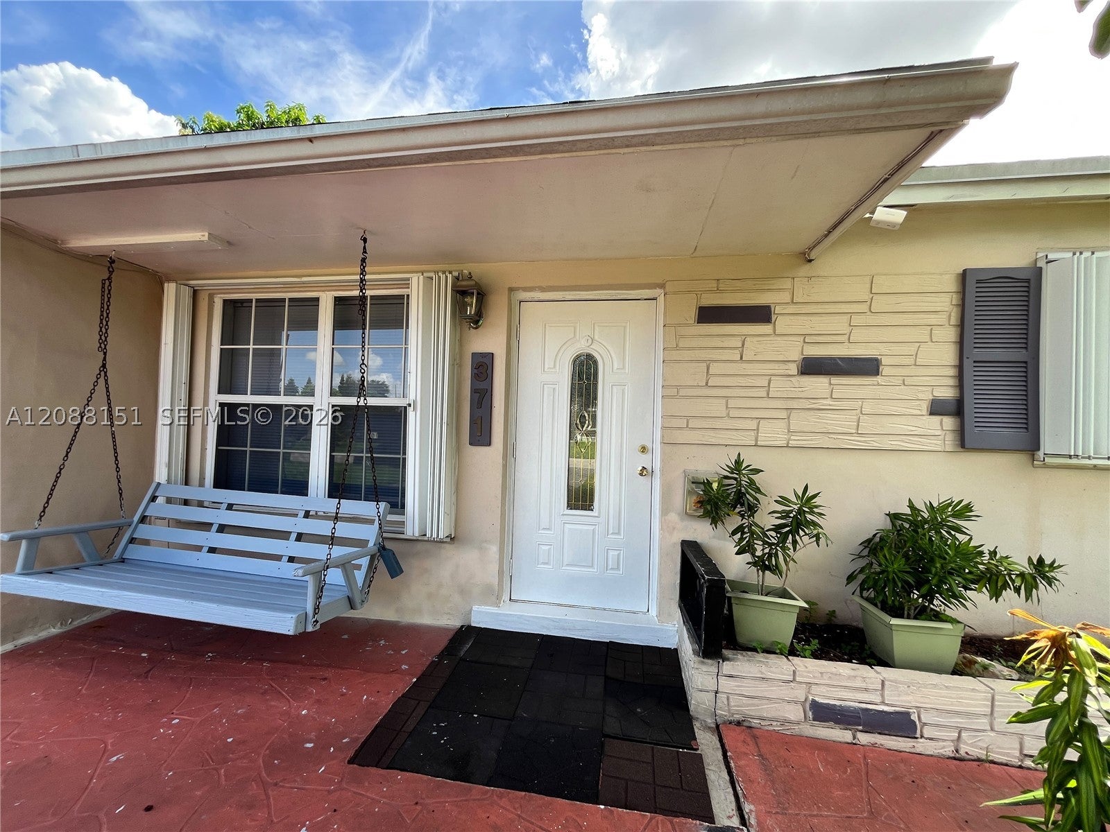 371 SW 67th Ter