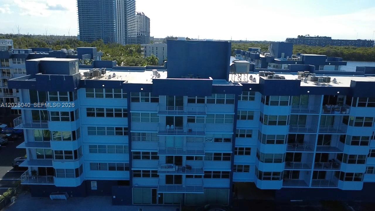 REEF EAST CONDO - Residential